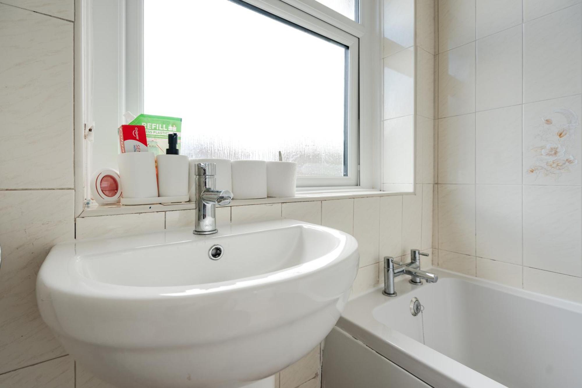 Comfy 3Br Home - Pool Table - Games - Sleeps 8 Manchester Exteriör bild