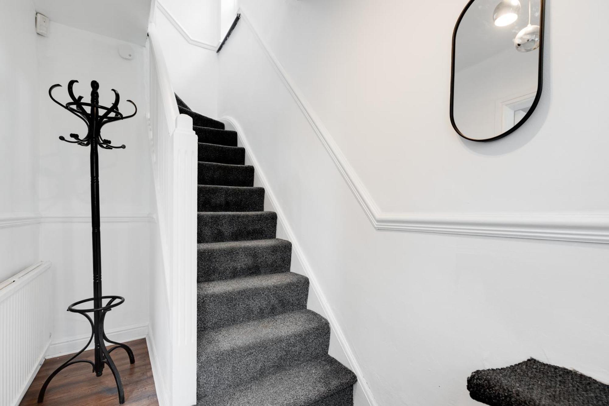 Comfy 3Br Home - Pool Table - Games - Sleeps 8 Manchester Exteriör bild