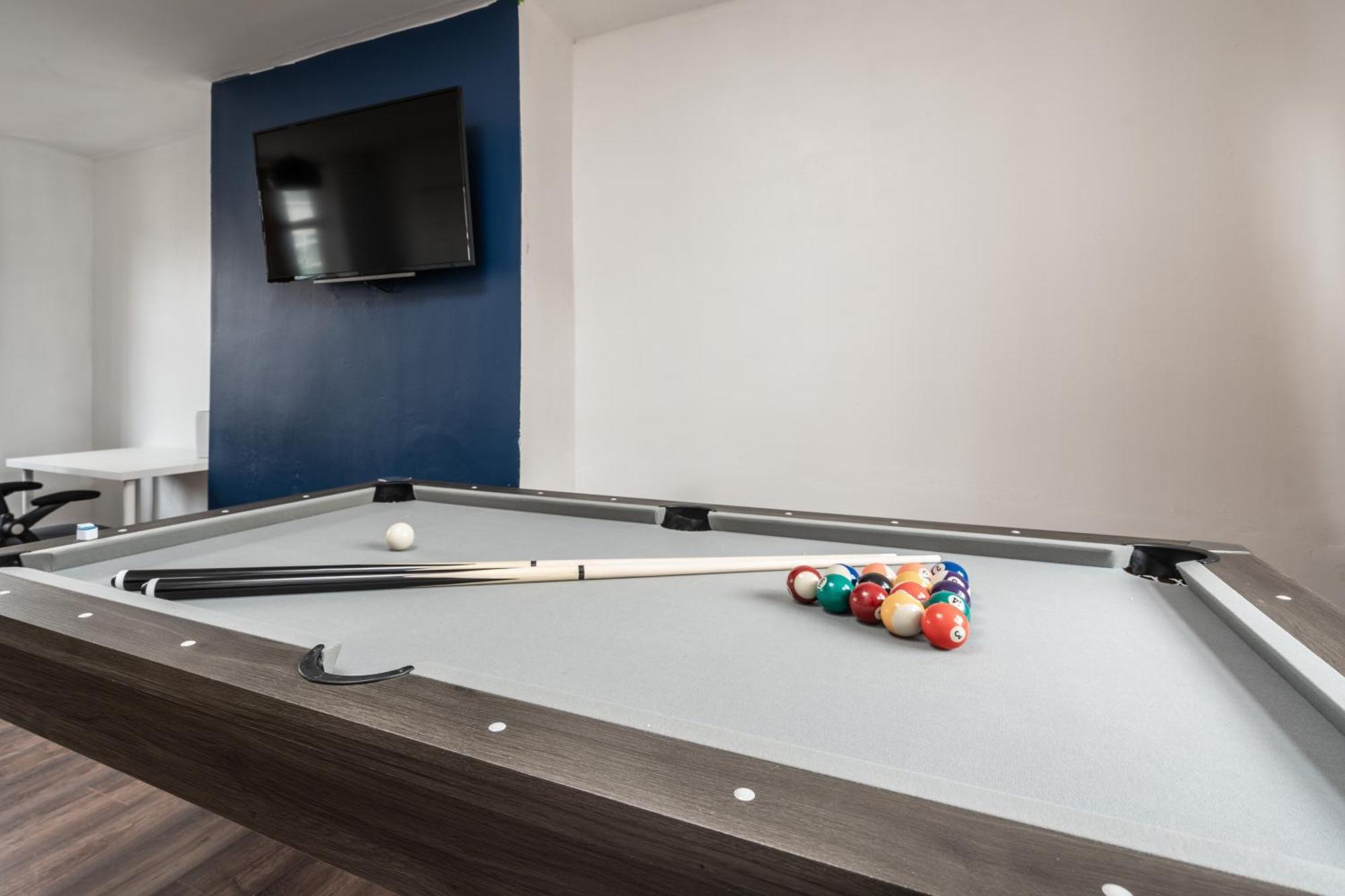 Comfy 3Br Home - Pool Table - Games - Sleeps 8 Manchester Exteriör bild